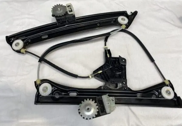 Original BMW Rudehejs 51334876387