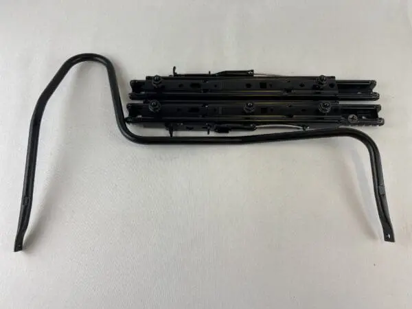Original Renault Sædeskinner venstre for 875025349R