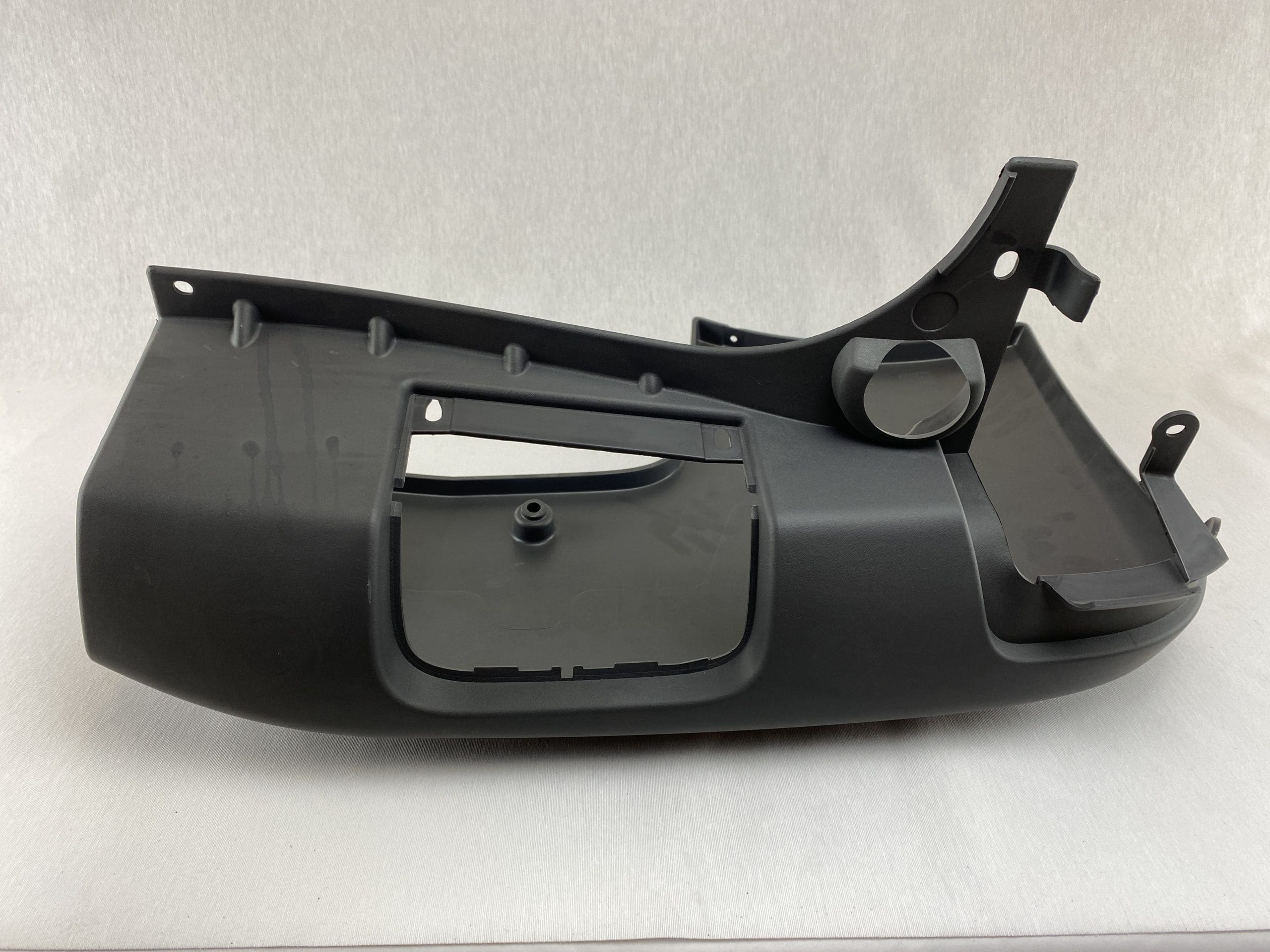 Original Renault Kofangerhjørne venstre bag 8200201458